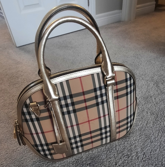 Burberry bag - Picture 2 of 3